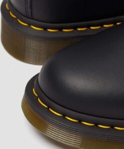 Ботинки Dr. Martens 1460 Vegan Black Felix Rub Off 14045001