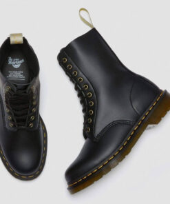 Высокие ботинки Dr. Martens 1490 Vegan Black Felix Rub